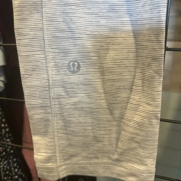 Lululemon Define Jacket and Wunder Under leggings - Picture 6 of 6